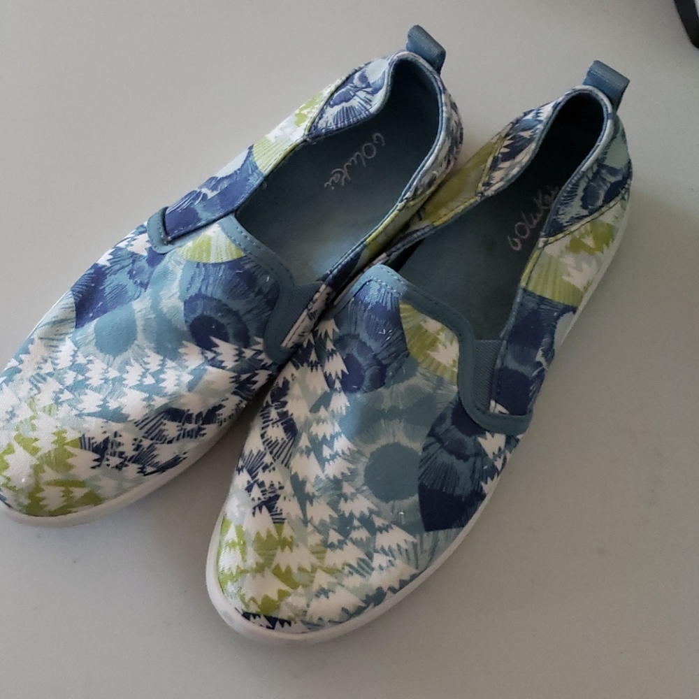Olukai slip ons